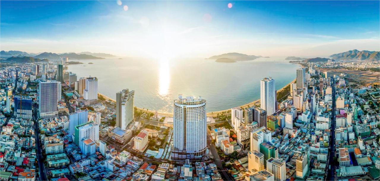 Homie Panorama Beachfront Residences Nha Trang Exterior foto