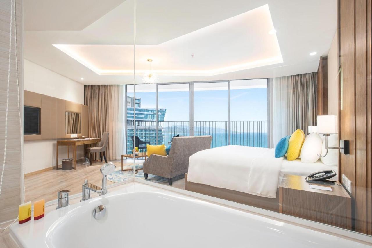 Homie Panorama Beachfront Residences Nha Trang Exterior foto